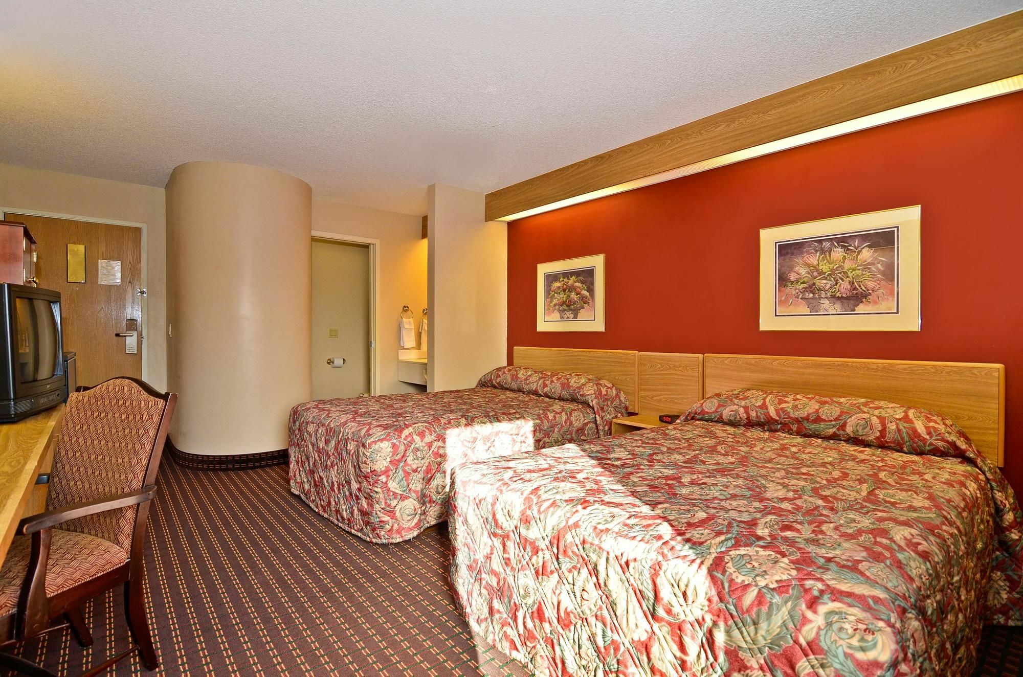 Americas Best Value Inn And Suites Lee'S Summit-Kansas City Exterior foto